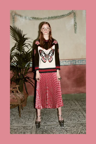 Look 70